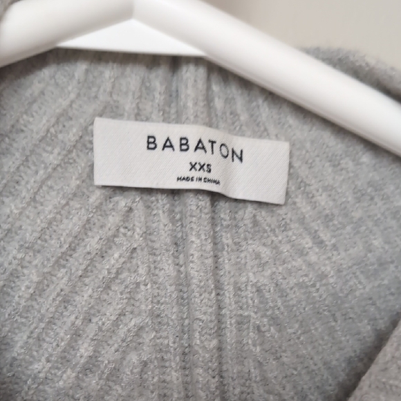 Babaton Light Gray Knit Top - Picture 4 of 5